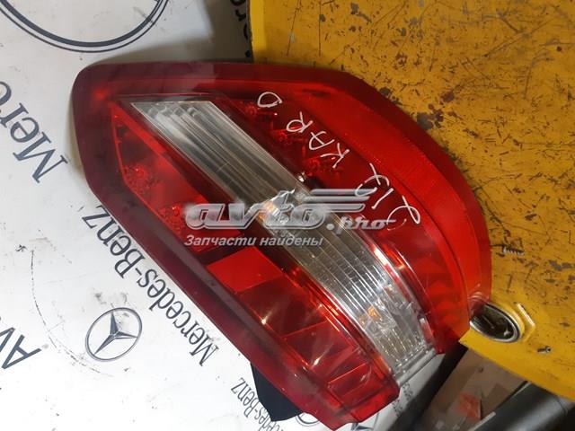 Фара задня права зовнішня A2128200464 MERCEDES
