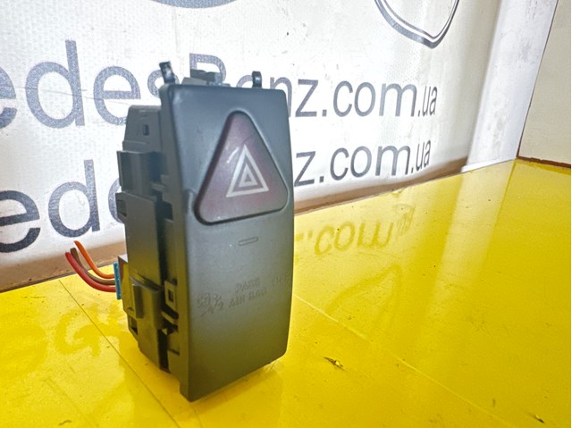 Блок кнопок центральної консолі A2129052600 MERCEDES