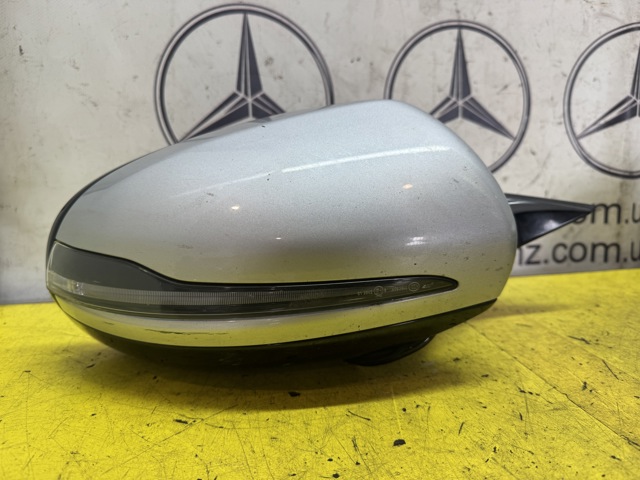 Праве дзеркало заднього виду A2138107601 MERCEDES
