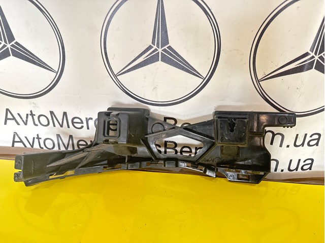 Кріплення бамера ліве A2138850065 MERCEDES