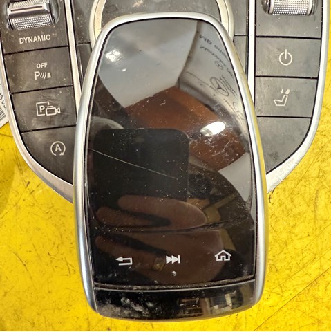 Блок кнопок центральної консолі A2139004608 MERCEDES