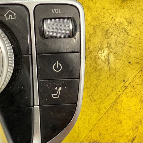 Блок кнопок центральної консолі A2139056803 MERCEDES