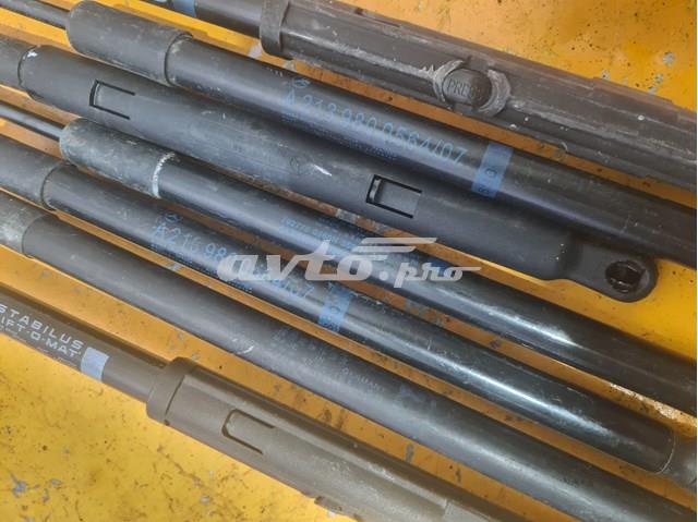 Стійка капота права A2139800264 MERCEDES