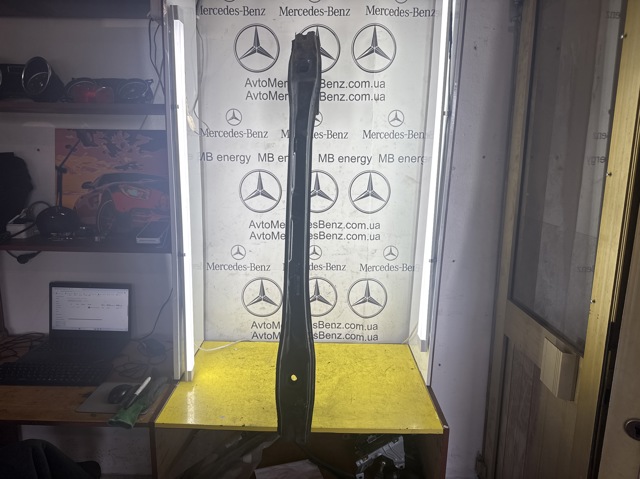 Буфер бампера заднього A2186100014 MERCEDES