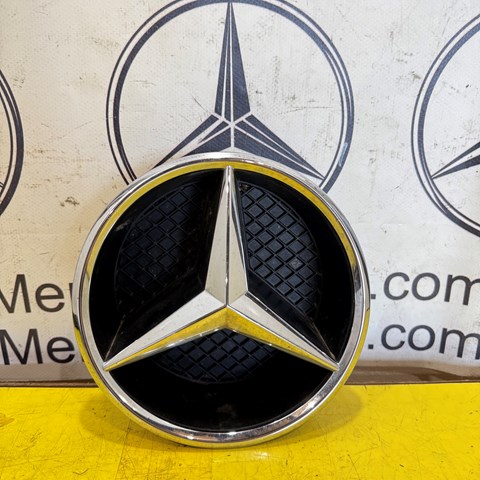 Облицювання радіатора A2188880060 MERCEDES