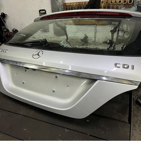Ліхтар сигналу гальмування A2189060100 MERCEDES