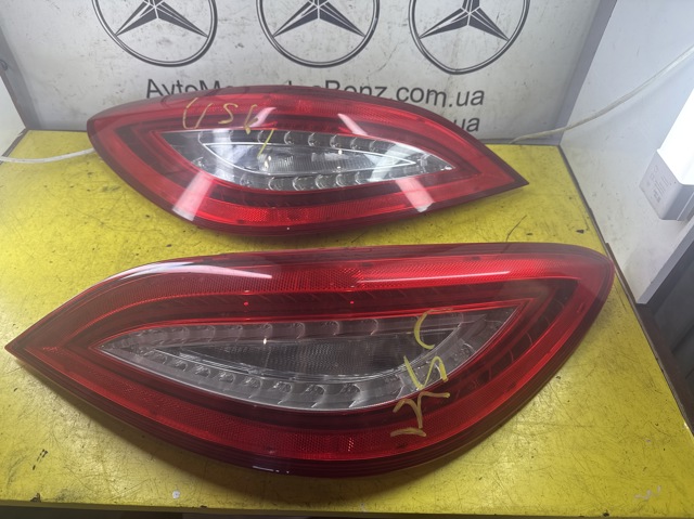 Задній правий стоп A2189067800 MERCEDES
