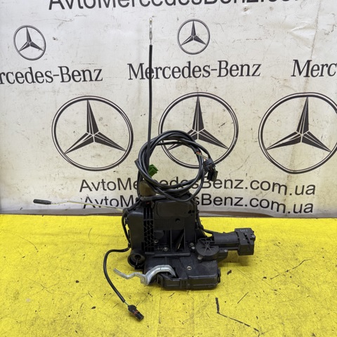 Замок водійських дверей A2197201035 MERCEDES