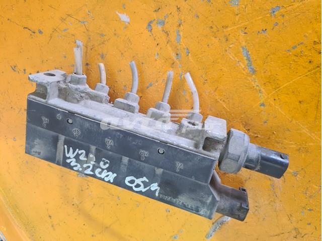 Блок клапанів гідравлічної підвіски AБС (ABS) A2203200258 MERCEDES