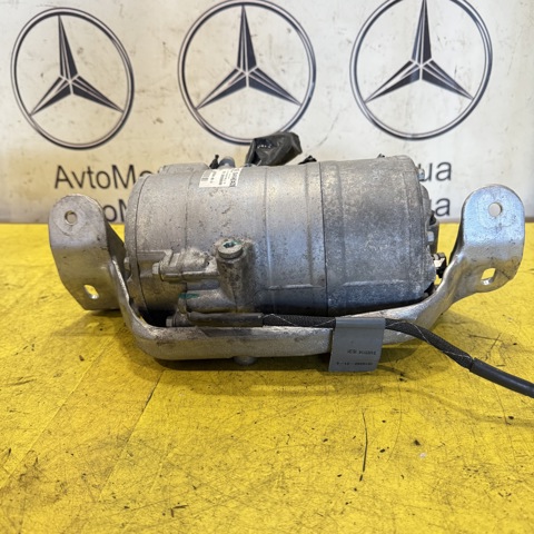 Кронштейн компресора кондиціонера A2423417701 MERCEDES