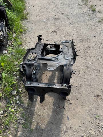 Балка кріплення двигуна A2423424400 MERCEDES