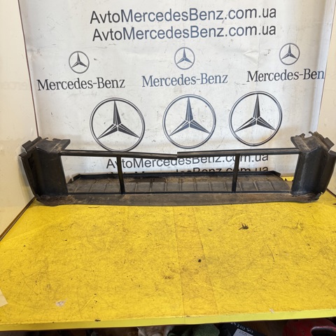 Повітропровід / дефлектор радіатора, нижній A2425050030 MERCEDES