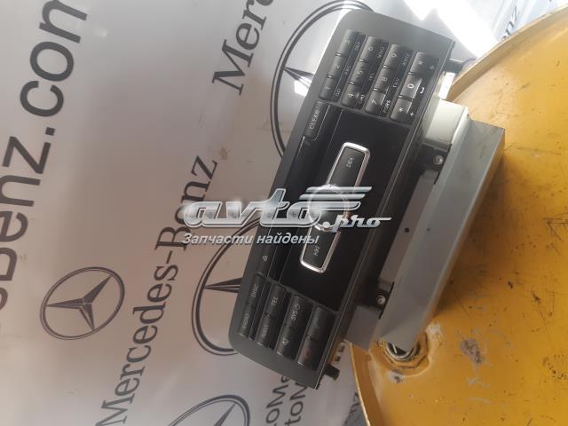 Блок кнопок центральної консолі A2469000807 MERCEDES