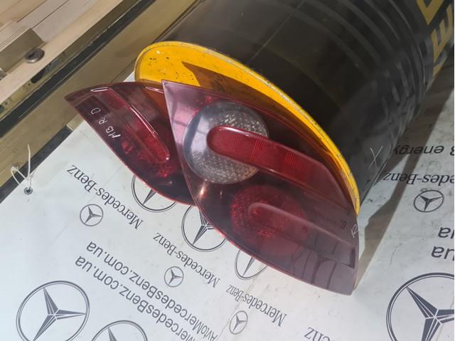 Задня ліва фара A2518201564 MERCEDES