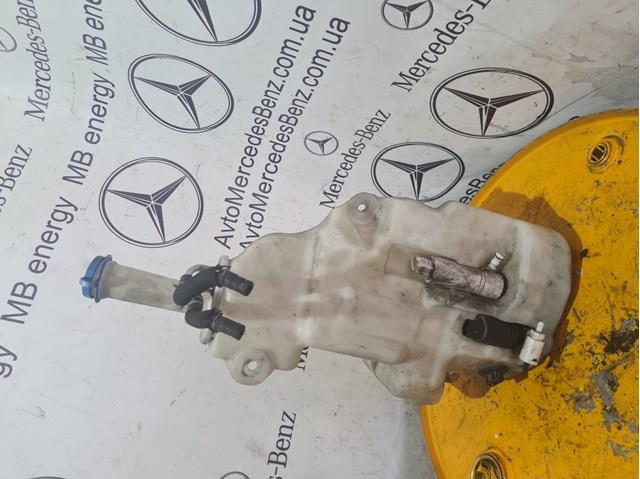 Бачок склоомивача A2518690520 MERCEDES