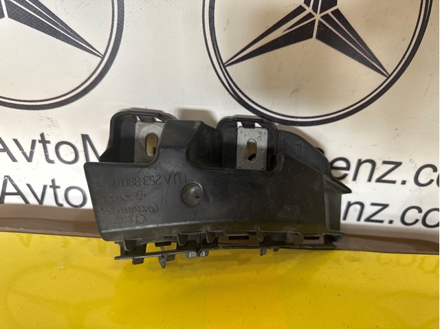Лівий кронштейн заднього бампера A2538800903 MERCEDES