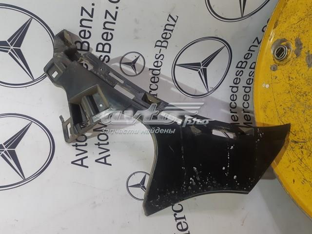 Кронштейн кріплення бампера переднього правий A2538850865 MERCEDES