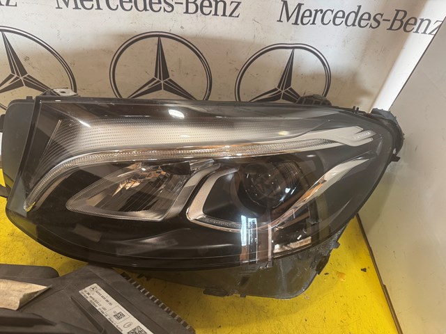 Блок фара ліва A2539065101 MERCEDES