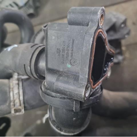 Водяна помпа термостата A2662030475 MERCEDES