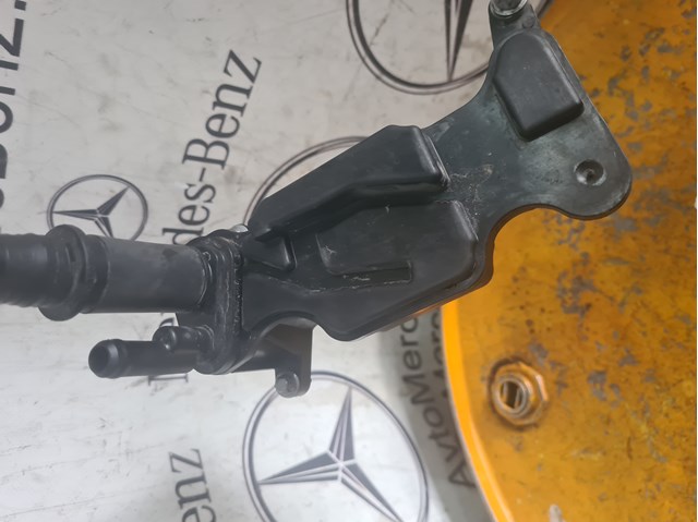 Масловіддільник газів A2700104203 MERCEDES