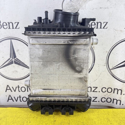 Охолоджувач наддувочного повітря A2760900214 MERCEDES