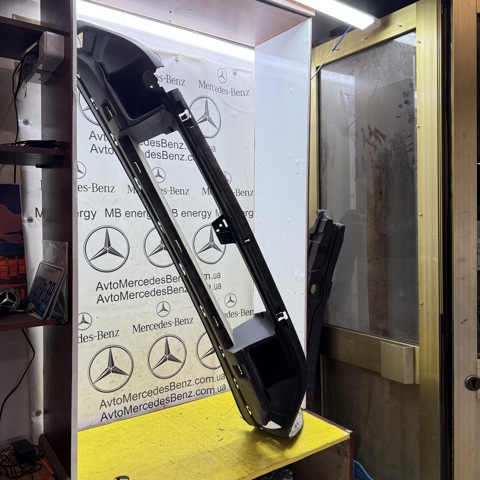 Бампер передній A2928850038 MERCEDES