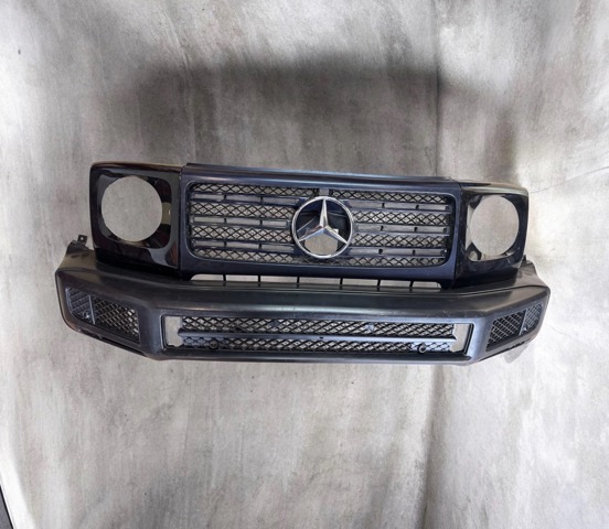 Решітка радіатора A4638880400 MERCEDES