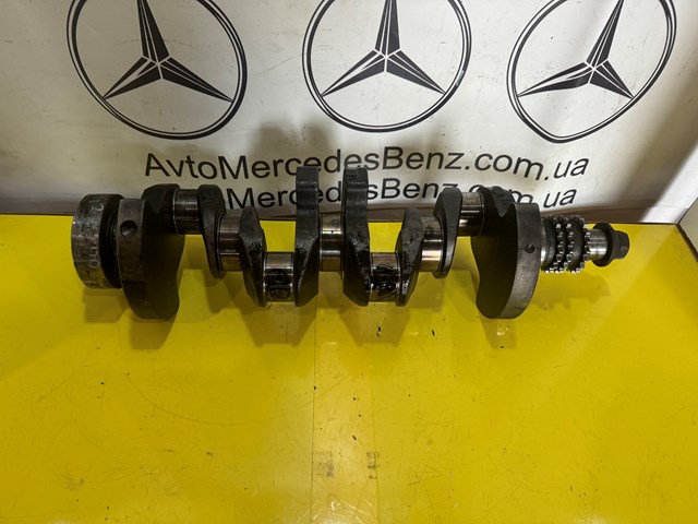 Колінвал двигуна A6010300901 MERCEDES