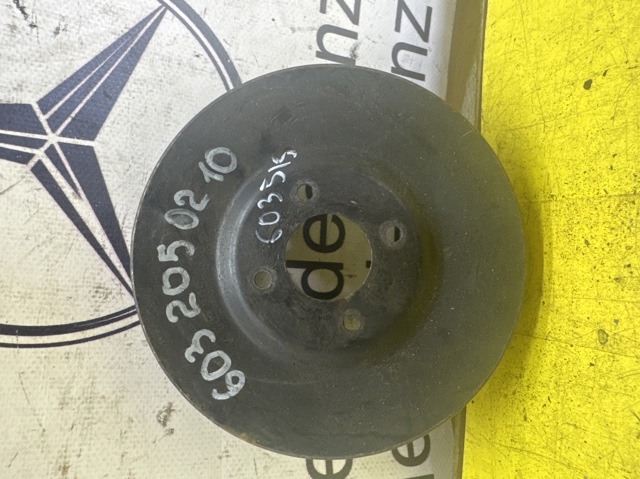 Шків водяного насоса A6032050210 MERCEDES