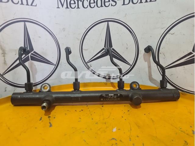 Розподільник палива (рампа), правий A6280700095 MERCEDES