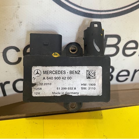Реле свічок накалу A6409004200 MERCEDES