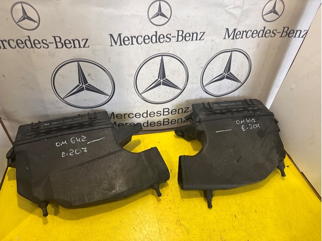 Корпус повітряного фільтра, правий A6420903601 MERCEDES