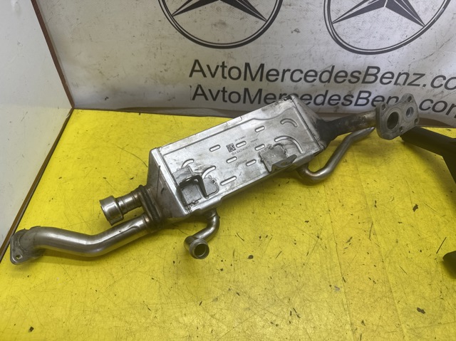 Радіатор системи рециркуляції ОГ A6421401875 MERCEDES