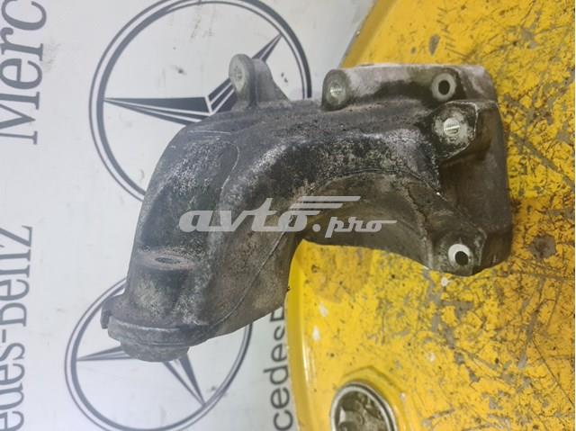 Кронштейн подушки (опори) двигуна, лівої A6512231704 MERCEDES