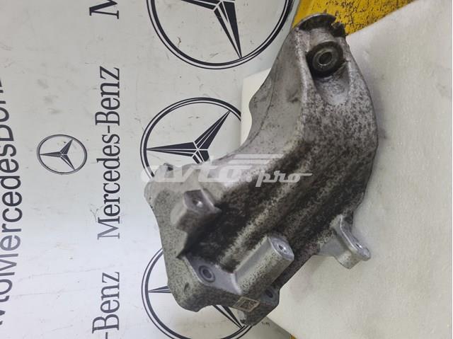 Кронштейн подушки (опори) двигуна, лівої A6512234204 MERCEDES