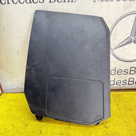 Кришка двигуна декоративна A6540104001 MERCEDES