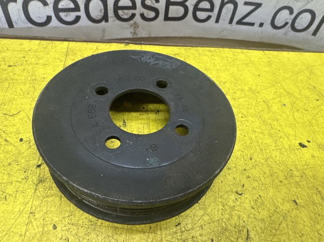 Шків водяної помпи A6682020011 MERCEDES
