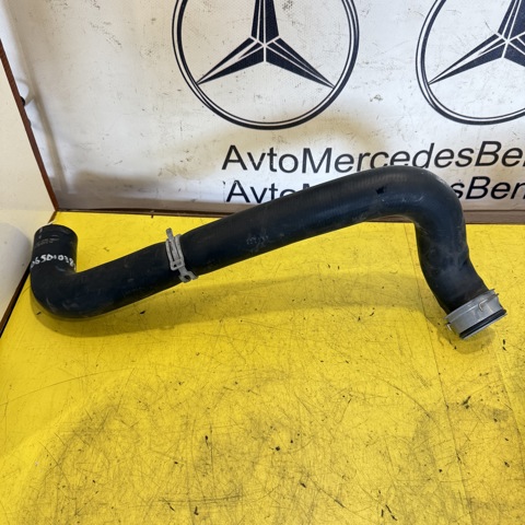 Шланг/патрубок радіатора охолодження, нижній A9065010382 MERCEDES