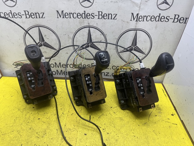 Привід управління механізмом перемикання передач PP210267075 MERCEDES