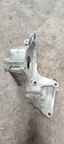 Кронштейн кріплення генератора 04L145169C VAG