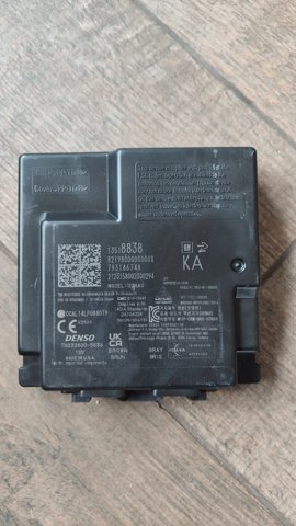 Блок управління центральним замком 13518838 GM