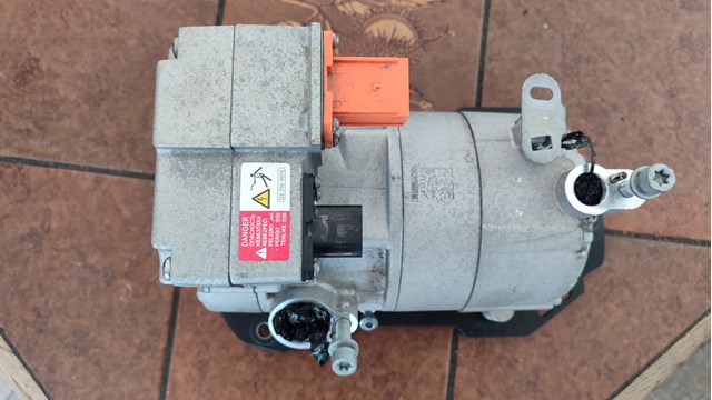 Насос кондиціонера 1EA820807B VAG