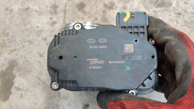 Дросільна заслінка в зборі 351002S000 HYUNDAI