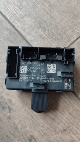 Блок комфорту передніх дверей 4M0959592M VAG
