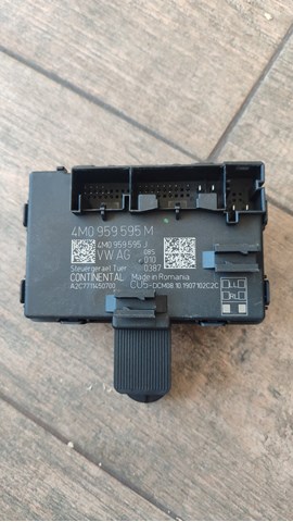 Блок комфорту задніх дверей 4M0959595M VAG