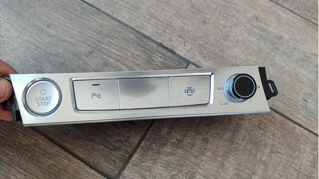 Блок кнопок центральної консолі 4N0959673 VAG