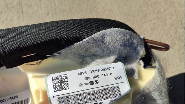 Подушка безпеки AIRBAG спинки сидіння, правого 5G0880442A VAG