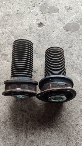 Кріплення переднього амортизатора 5Q0412331E VAG