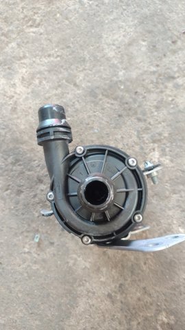 Насос охолодження інвертора A0005002686 MERCEDES