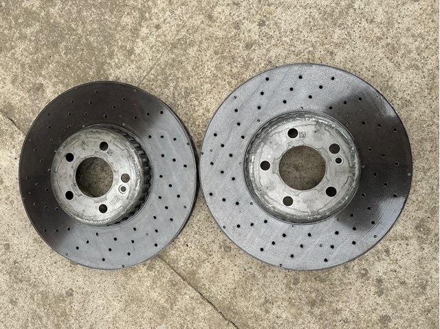 Диск переднього гальма A0004212212 MERCEDES